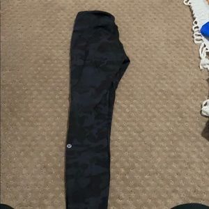 Lululemon camo black leggings - 23inch